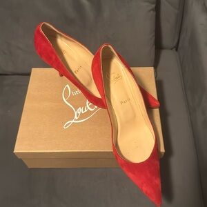 Christian Louboutin Clare 80 pumps. PERFECT HOLIDAY PUMPS!!! 🎄